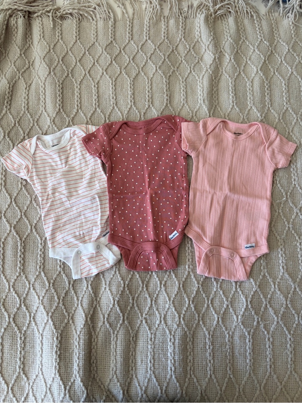 Gerber Baby Girls Pink & Mauve Short-Sleeve One-Piece Bodysuits - 3 Pack
